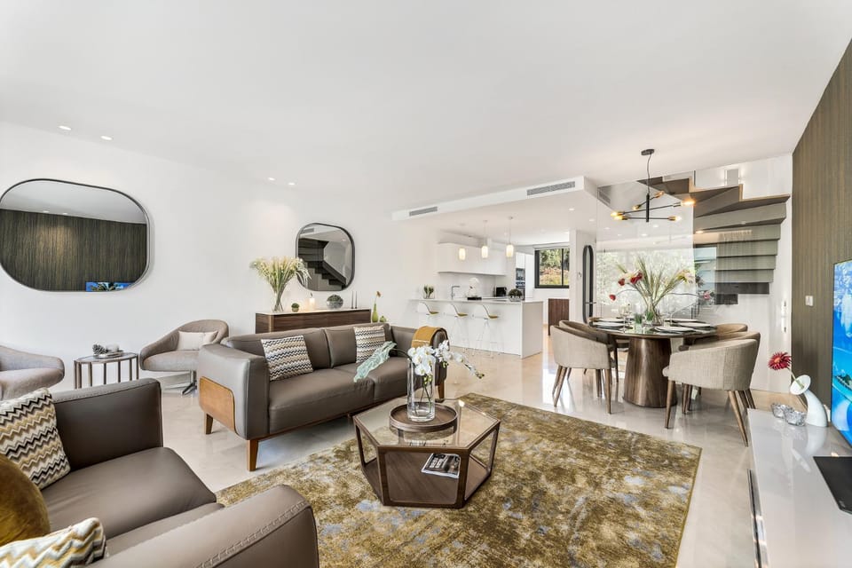 Living room, Seating area