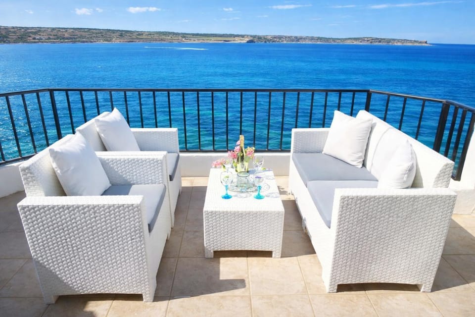 Balcony/Terrace, Sea view, sunbed