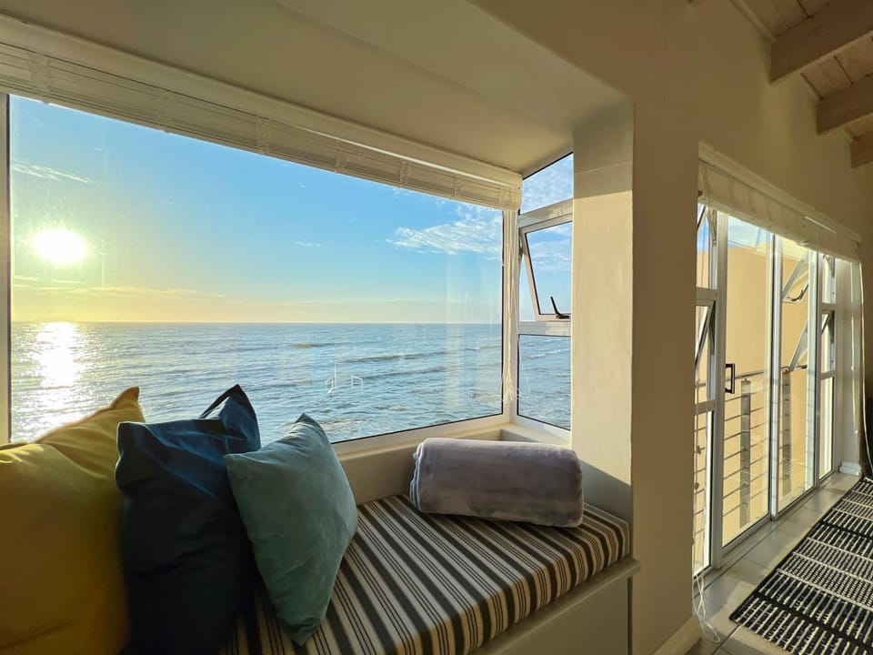 Seating area, Bedroom