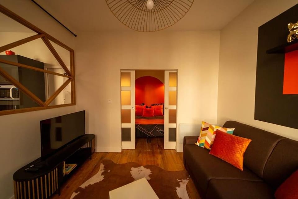 Communal lounge/ TV room, Living room