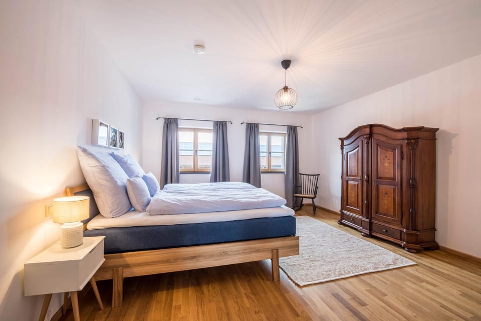 Living room, Bedroom