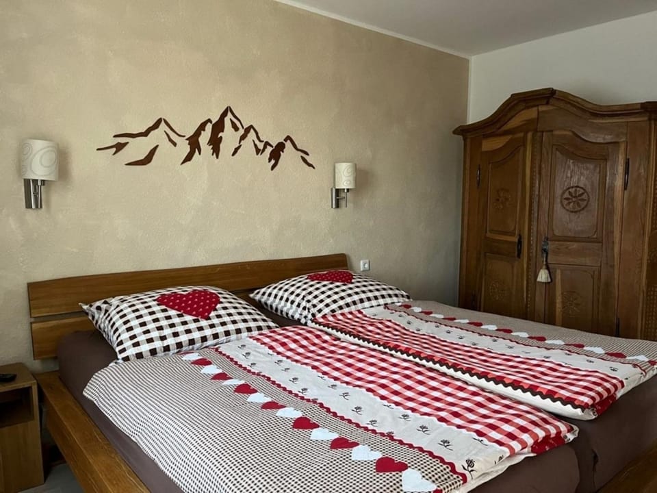 Ferienhaus Nr 100, Kategorie Komfort Plus, Feriendorf Hochbergle, Allgäu House in Bavaria