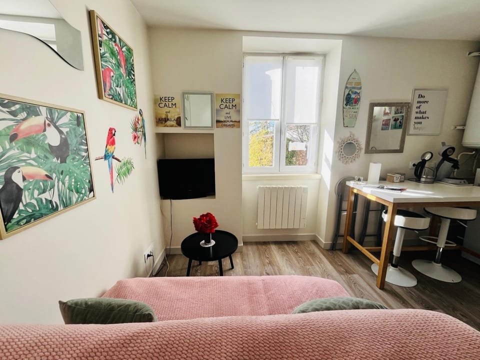 Le Cosy, Rives Entre Lyon et Grenoble, lit Queen 160, 4 pers, Calme côté jardin Apartment in Auvergne-Rhône-Alpes