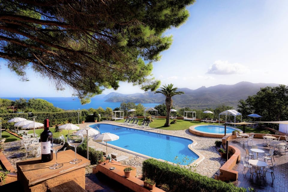 Day, Natural landscape, Mountain view, Pool view, Sea view, Swimming pool