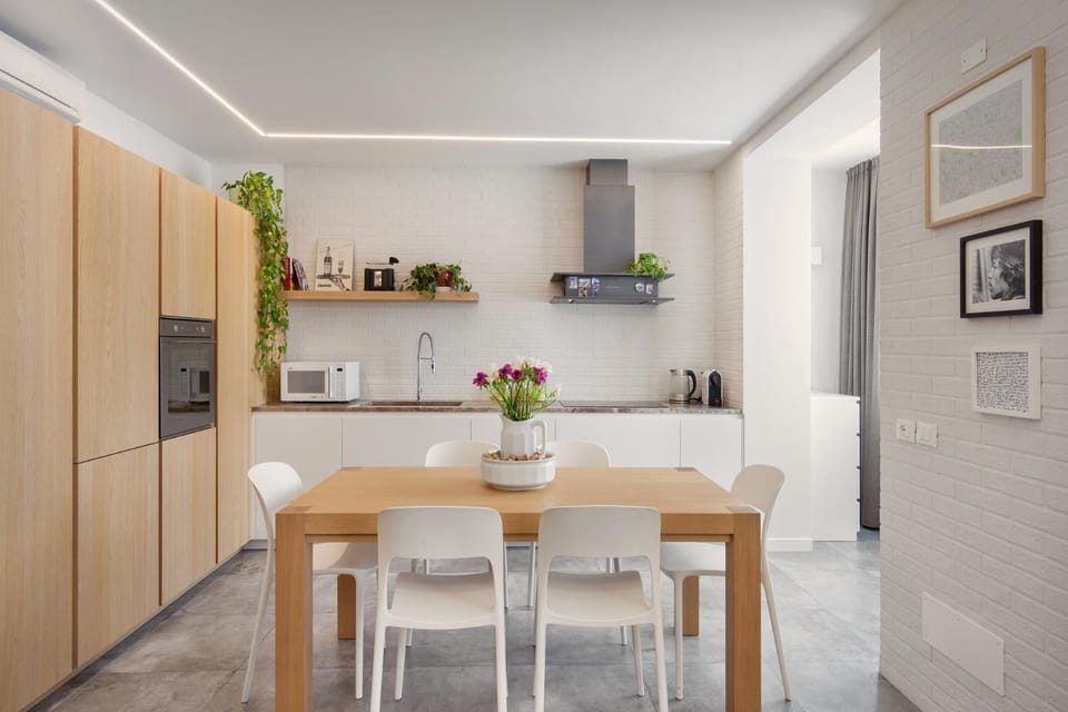 Rocca Terrace Apartment in Garda