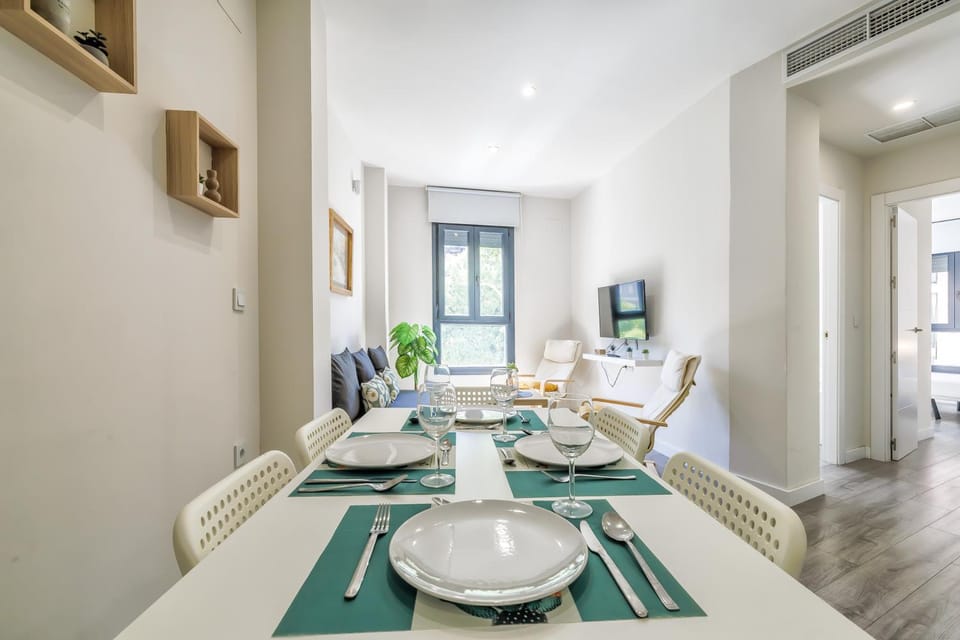 TV and multimedia, Living room, Seating area, Dining area, heating, air conditioner