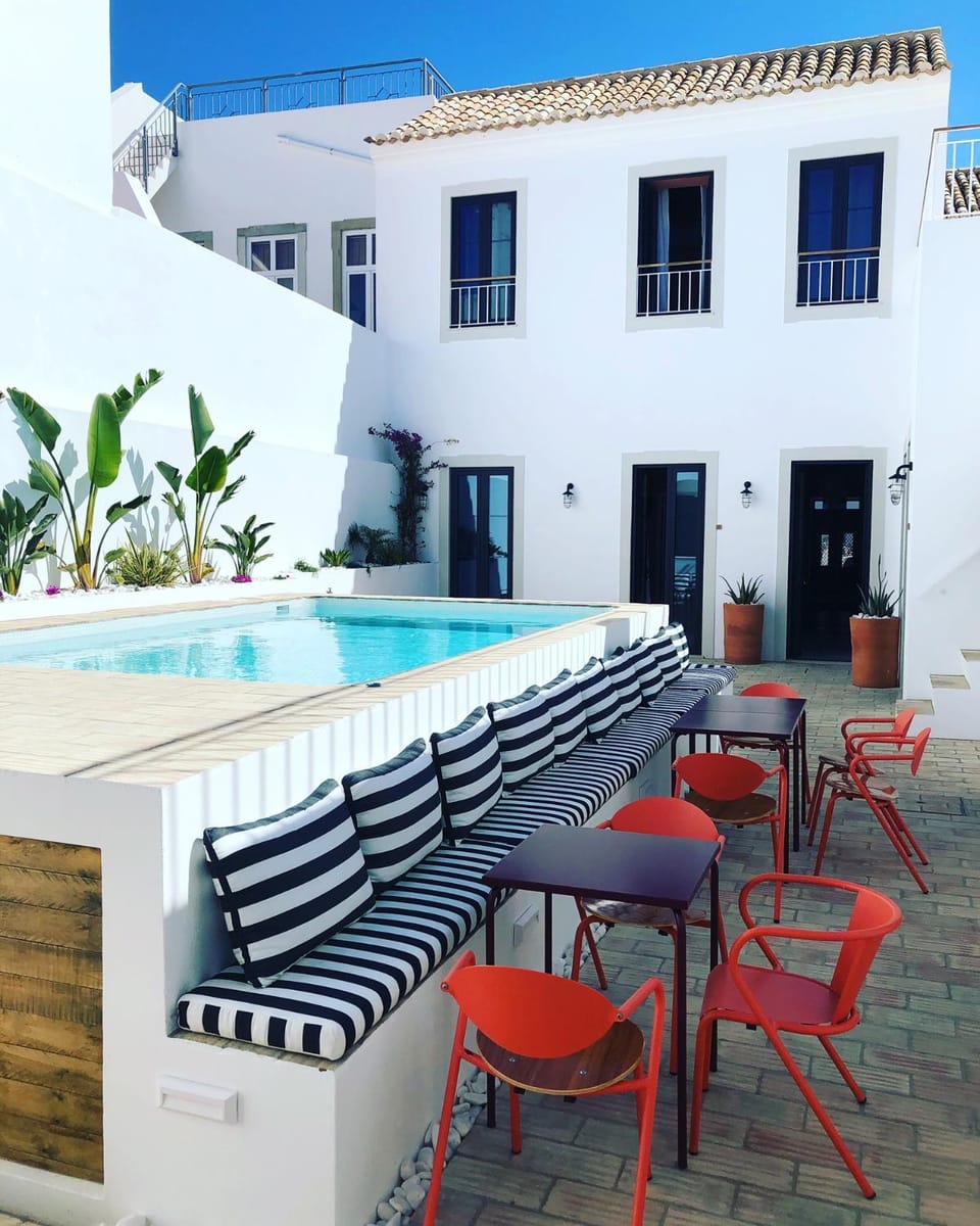 Balcony/Terrace, Pool view, Swimming pool, Swimming pool, sunbed