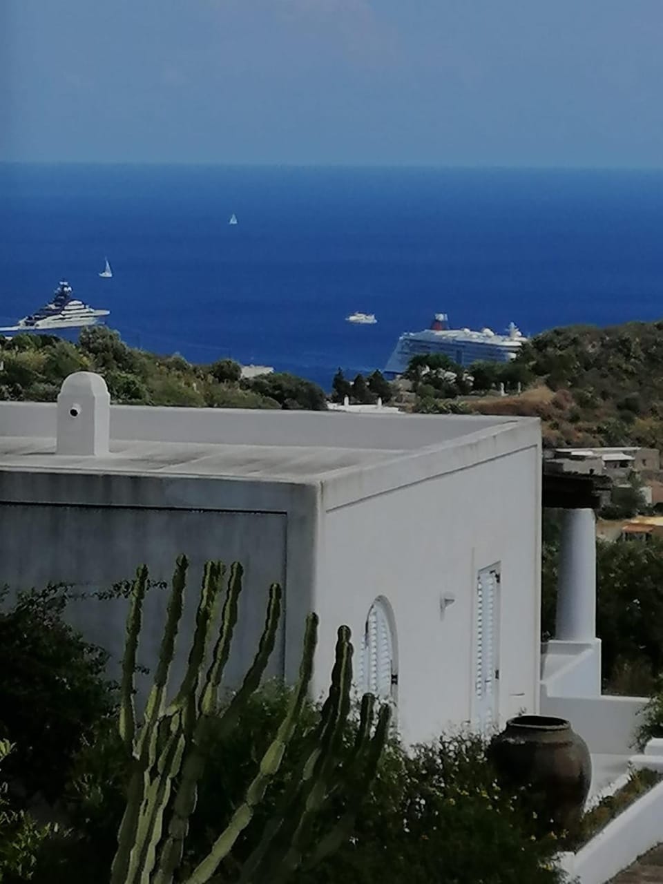 Property building, Natural landscape, Sea view