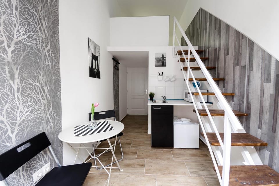 Kitchen or kitchenette, Living room, Dining area