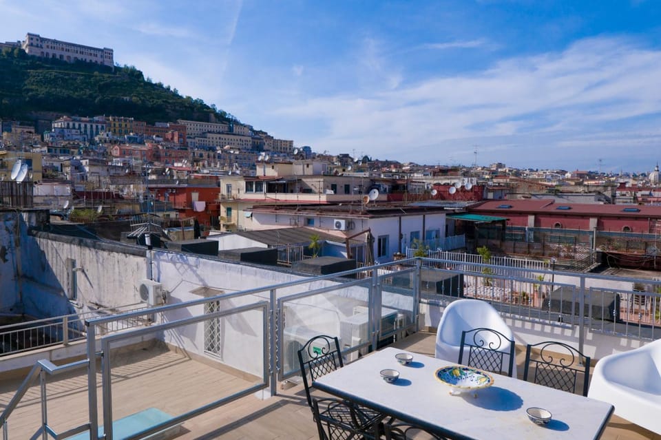 Balcony/Terrace, City view