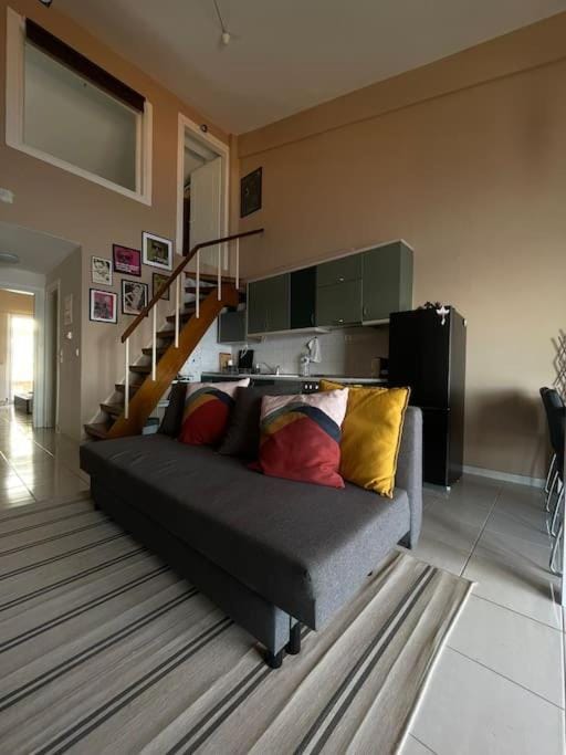 Kitchen or kitchenette, Living room, Seating area