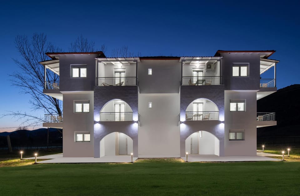 Property building, Garden