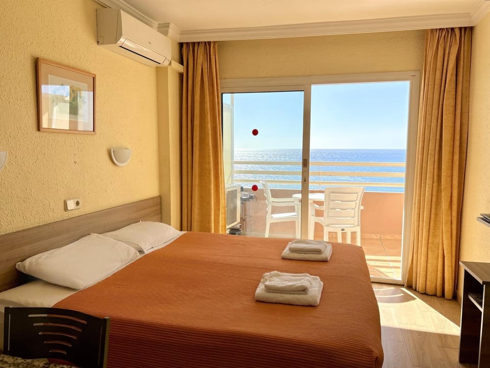 Bed, Balcony/Terrace
