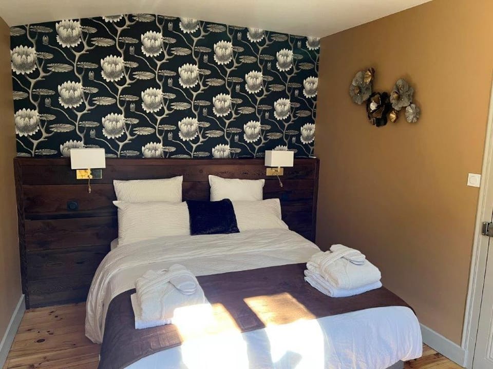 Ô SAINT MICHEL Bed and Breakfast in Auvergne-Rhône-Alpes