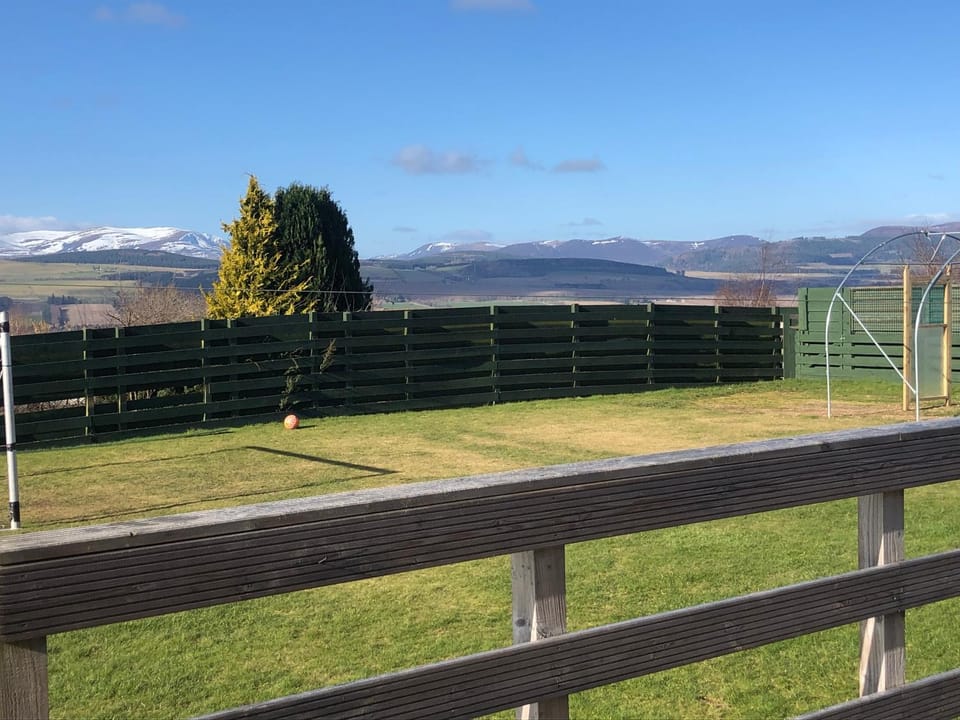 Strath View on the NC 500 Apartment in Scotland