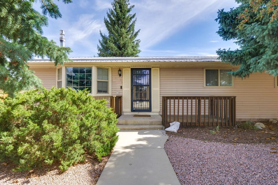 Private Yard, Walk to River: Buena Vista Retreat! House in Buena Vista