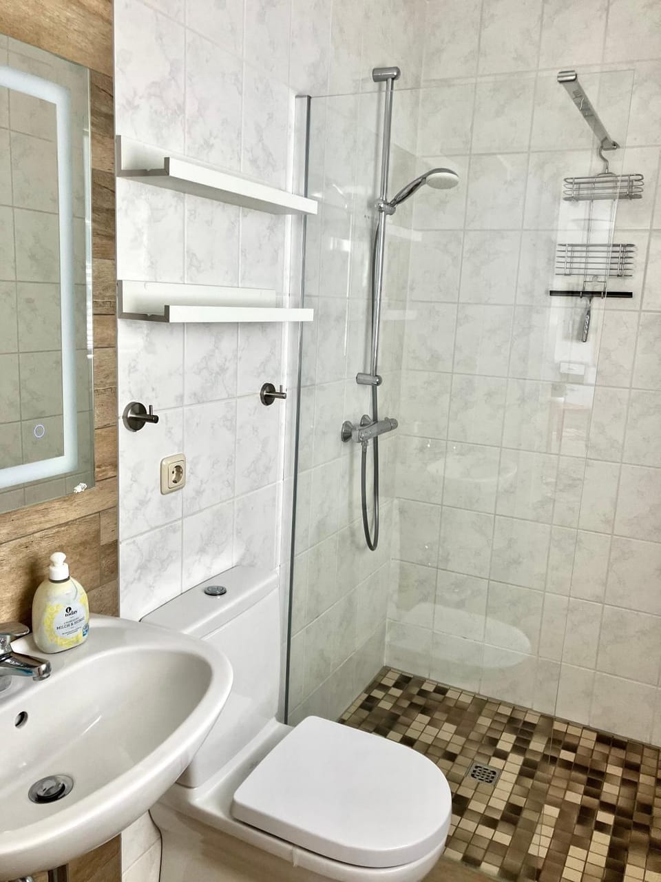 Shower, Toilet, Bathroom