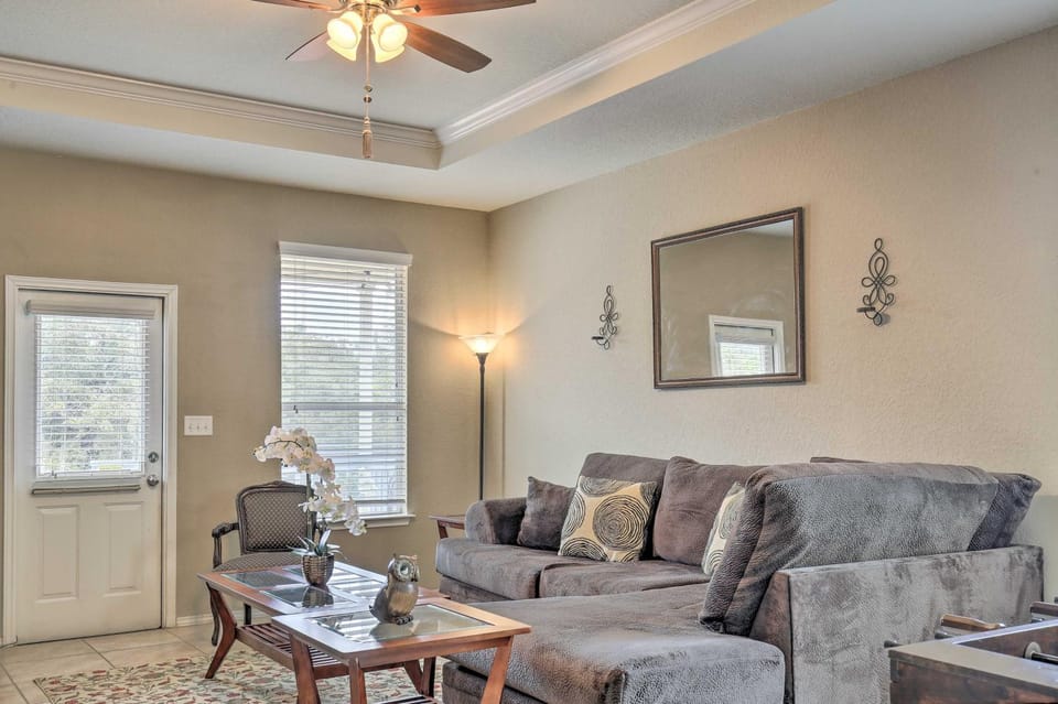 San Antonio Home w/ Hot Tub: Near Golf & Shopping House in San Antonio