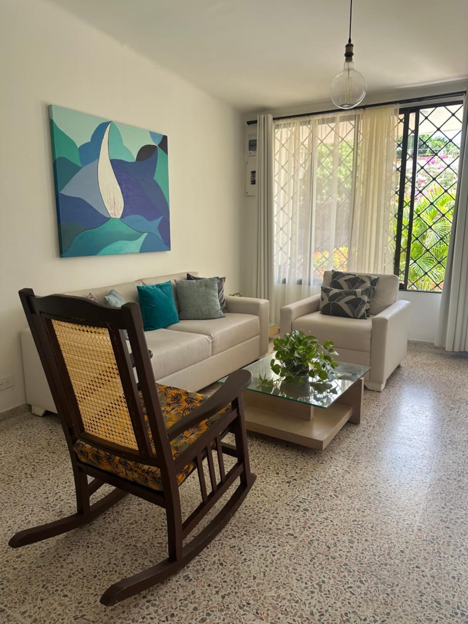 Hermosa casa ideal para grupos y familias con patio amplio cerca al Malecón House in Barranquilla