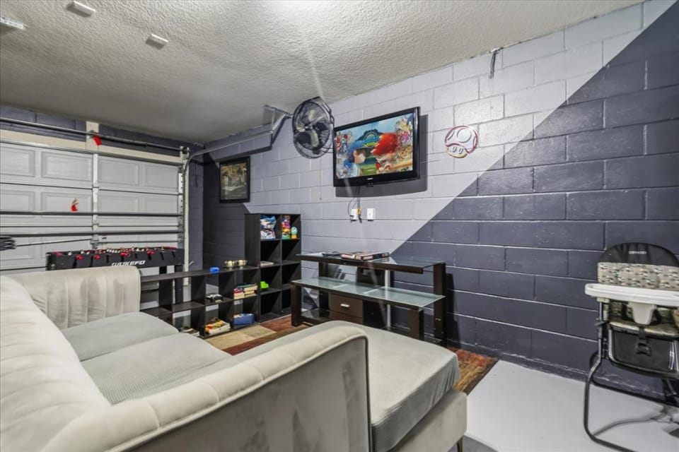 Disney Vacation Oasis | Pool • BBQ • Resort Fun Villa in Windsor Hills