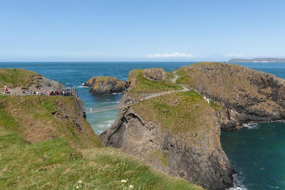 Nearby landmark, Natural landscape