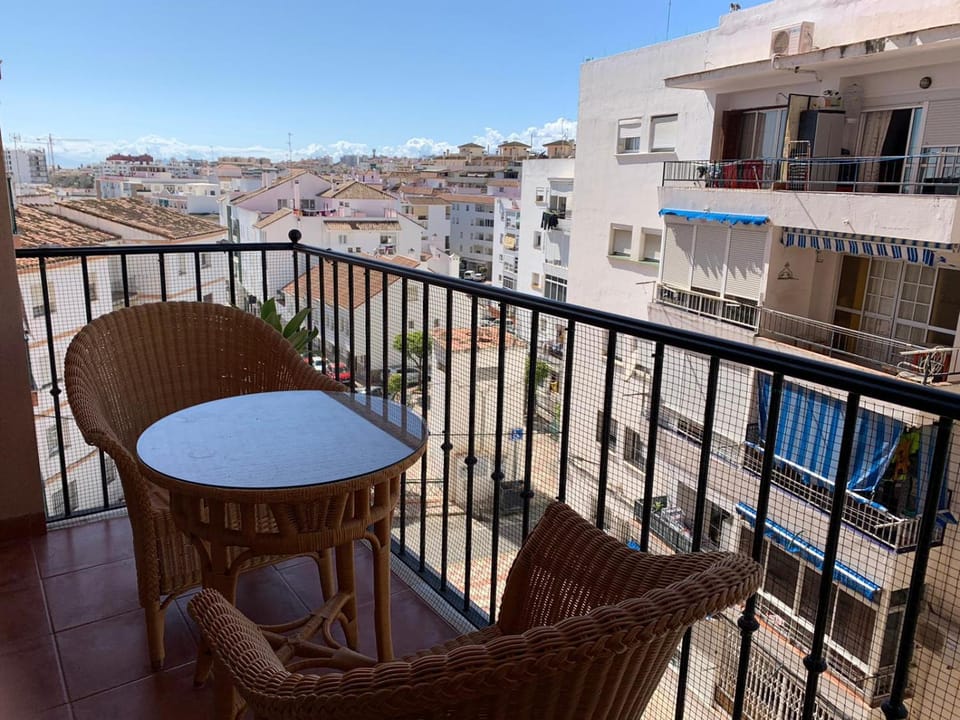 Balcony/Terrace, City view