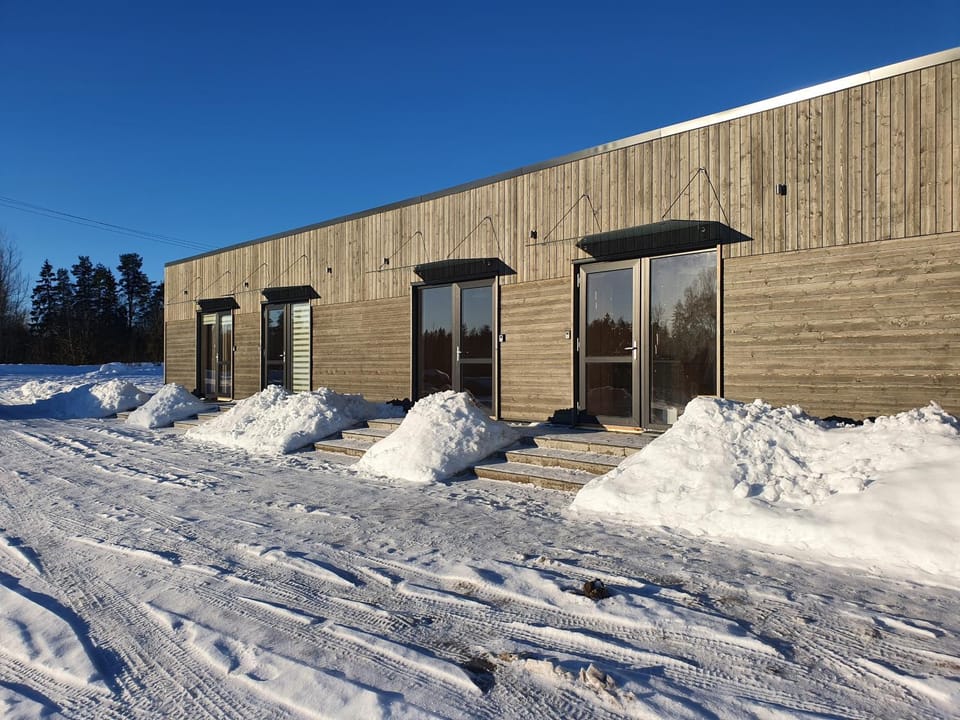 Property building, Day, Winter