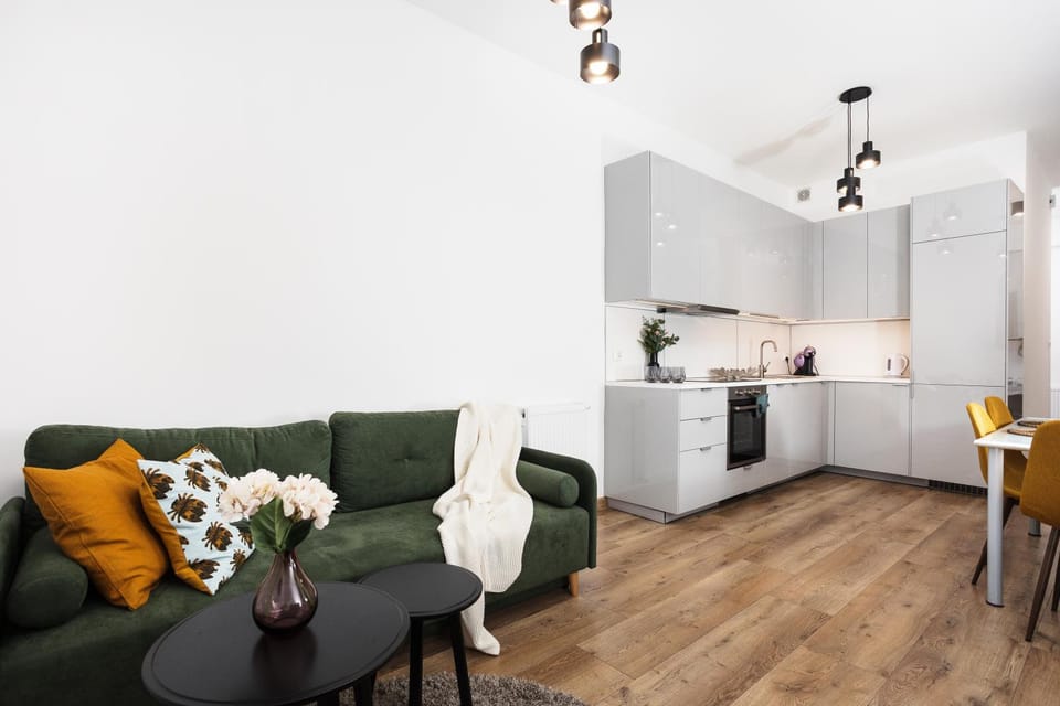 Kitchen or kitchenette, Living room, Seating area