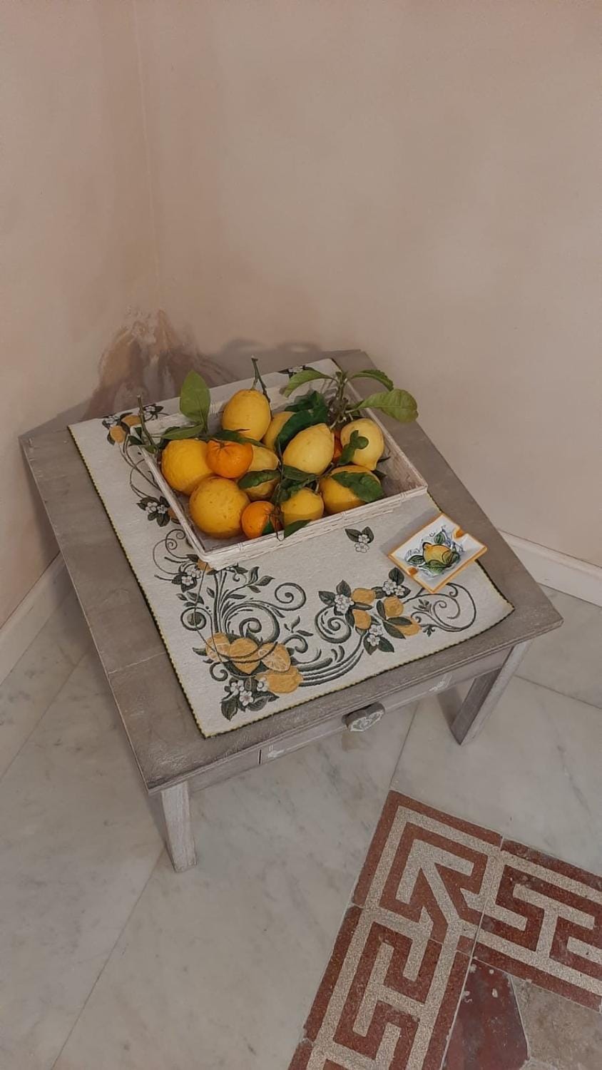 Flower house Apartment in Noto