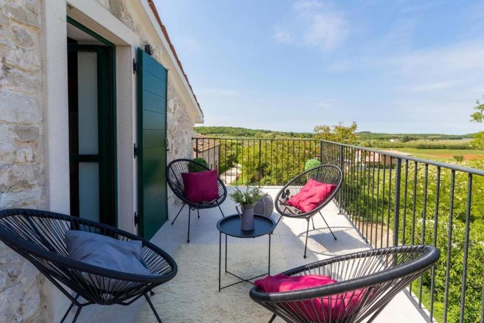 Day, View (from property/room), Balcony/Terrace, Seating area