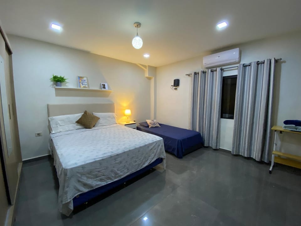 Bed, Bedroom, air conditioner