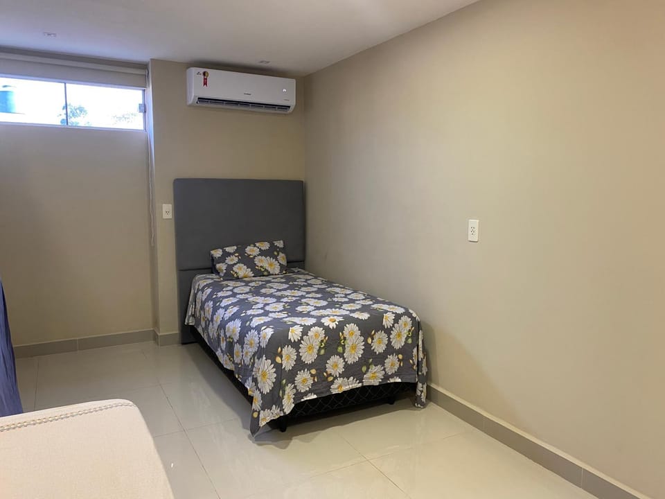 Bed, Bedroom, Quiet street view, air conditioner