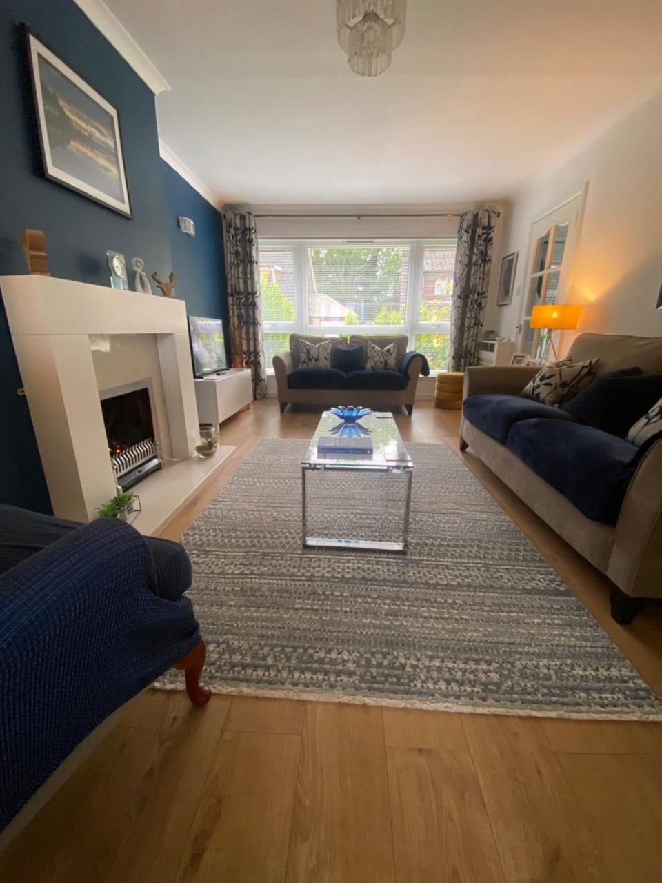 Delightful, central 3 bedroom house with garden & free parking Apartment in Inverness