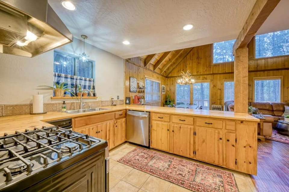 Coyote Cabin Cabin in Angel Fire