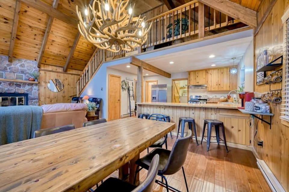 Coyote Cabin Cabin in Angel Fire