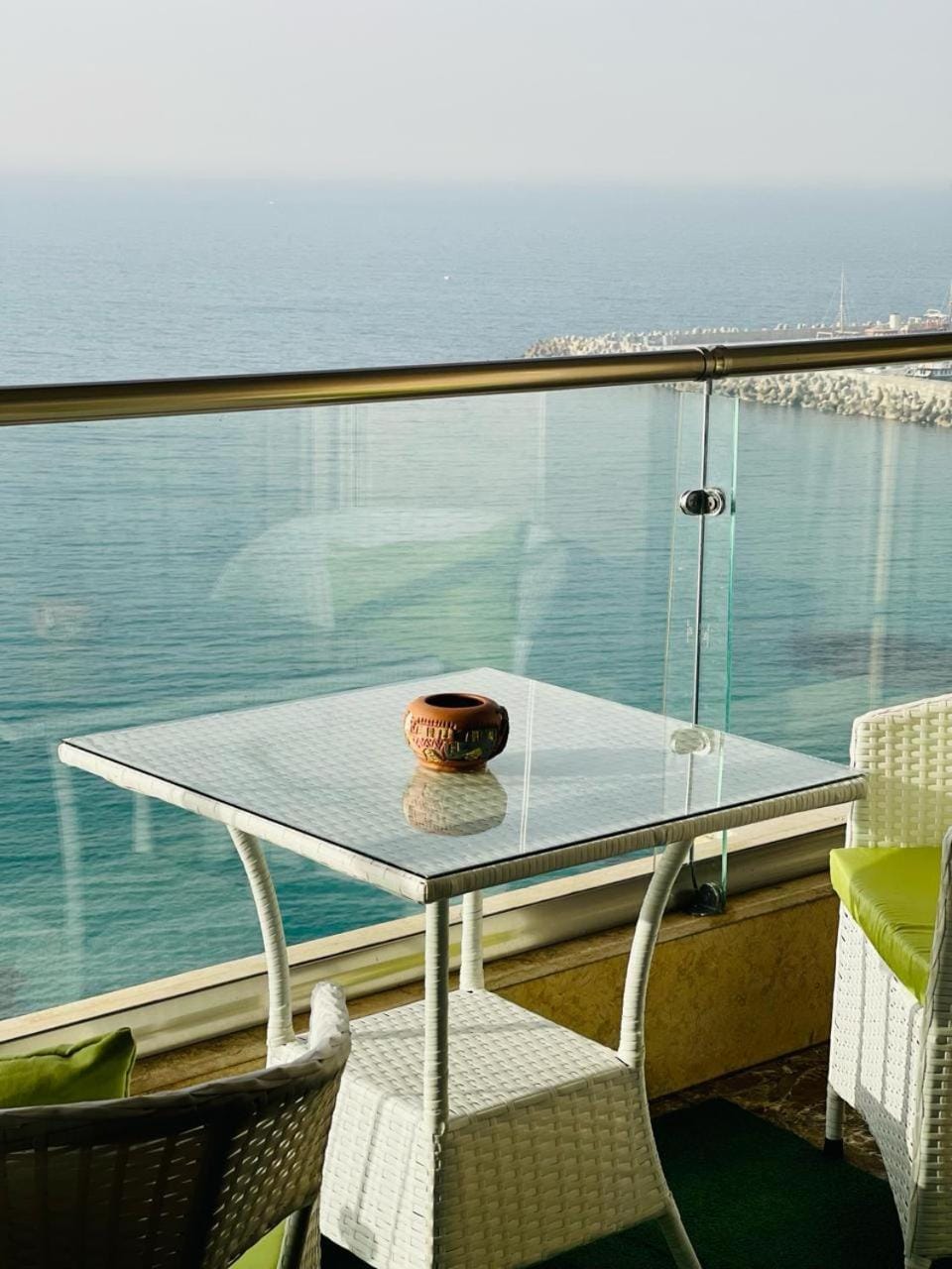 Day, Natural landscape, View (from property/room), Balcony/Terrace, Seating area, River view, Sea view