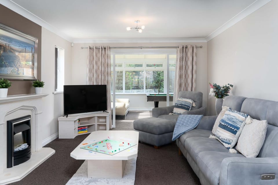 Sea La Vie House in England