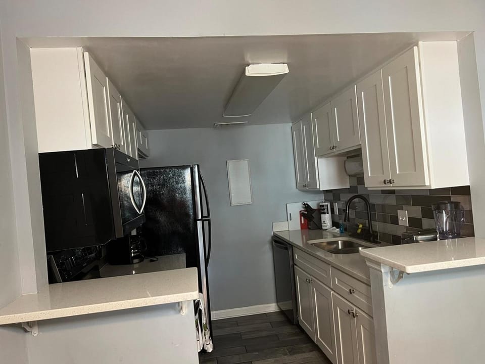 On Island | Pool | Tennis | Pet Friendly | Parking House in Hilton Head Island