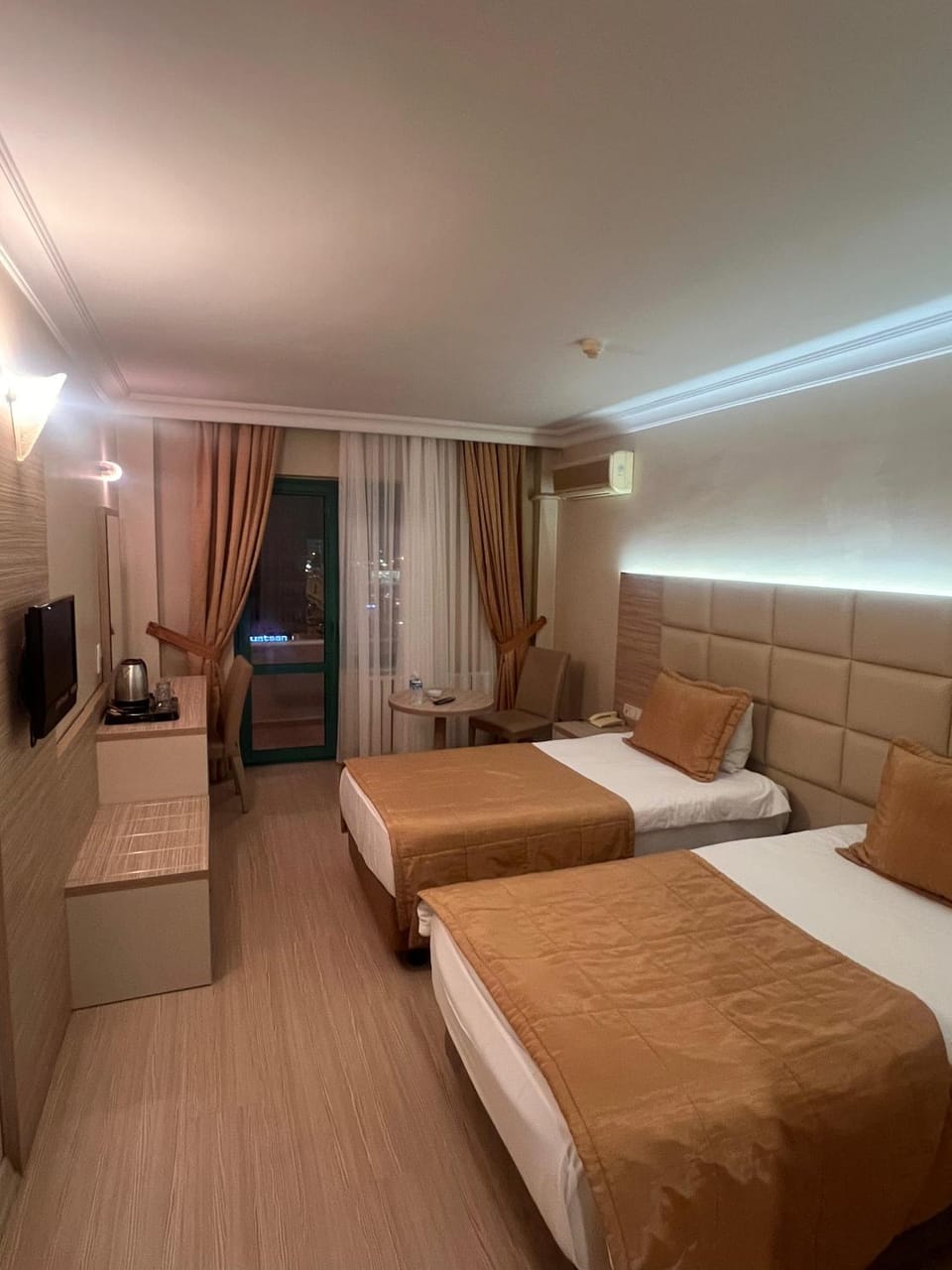 Photo of the whole room