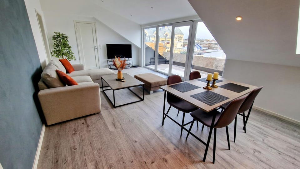 Balcony/Terrace, Living room