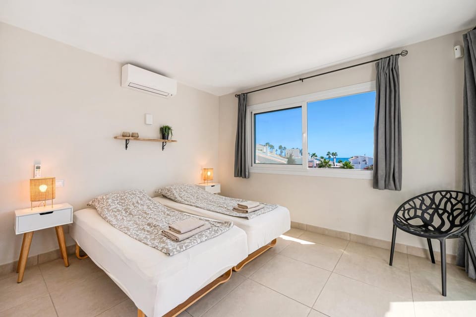 Living room, Bedroom