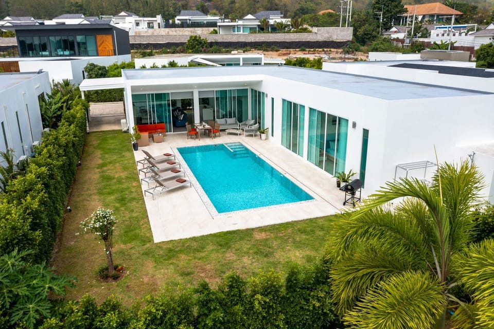 Modern 4 Bedroom Private Pool Villa KH-A2 Villa in Nong Kae