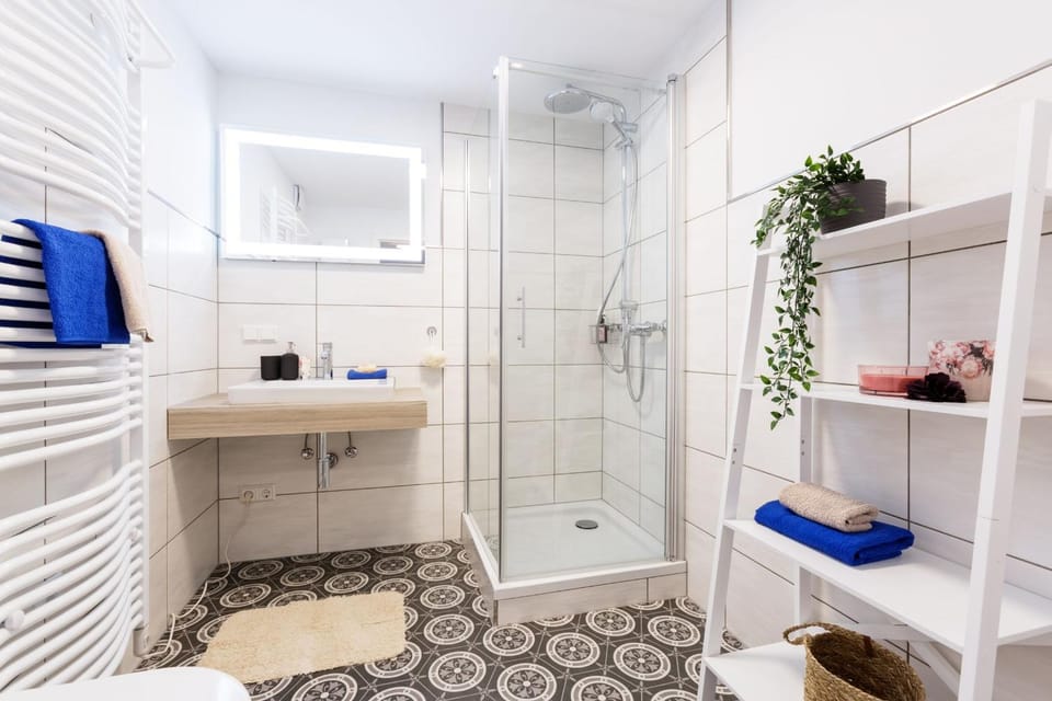 Bathroom, Living room