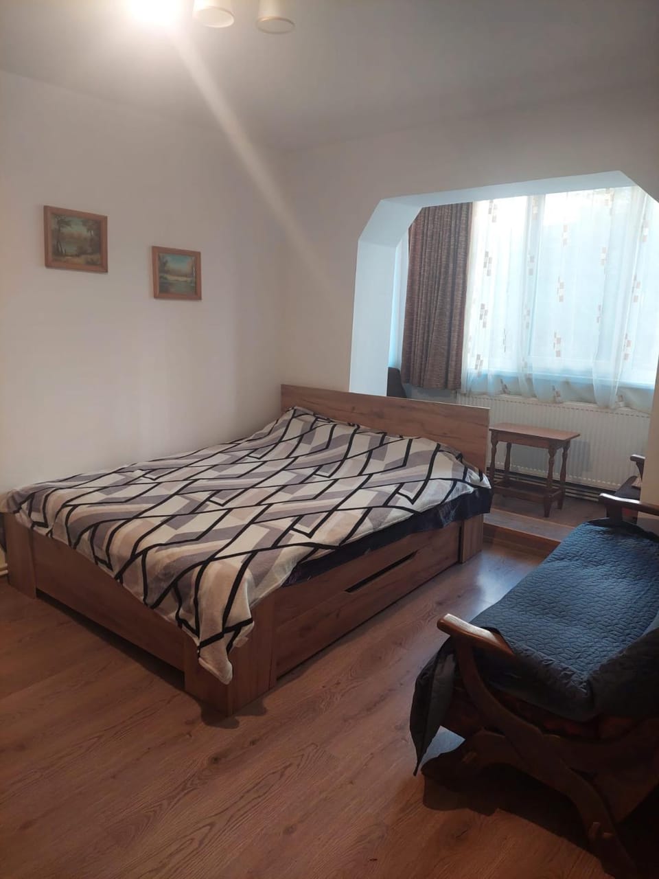 Apartament Georgian Apartment in Brașov County