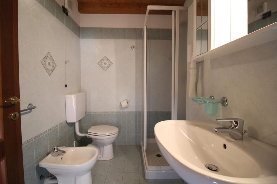 Residence Aquila - Mono Corno Bussola Apartment in Aosta Valley, Italy