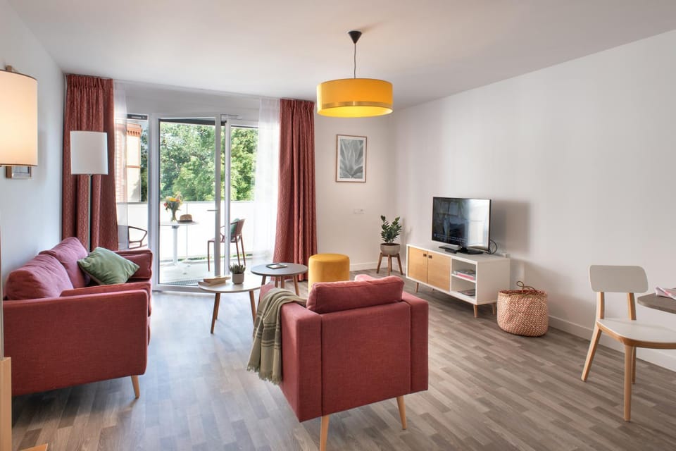 Living room, Seating area