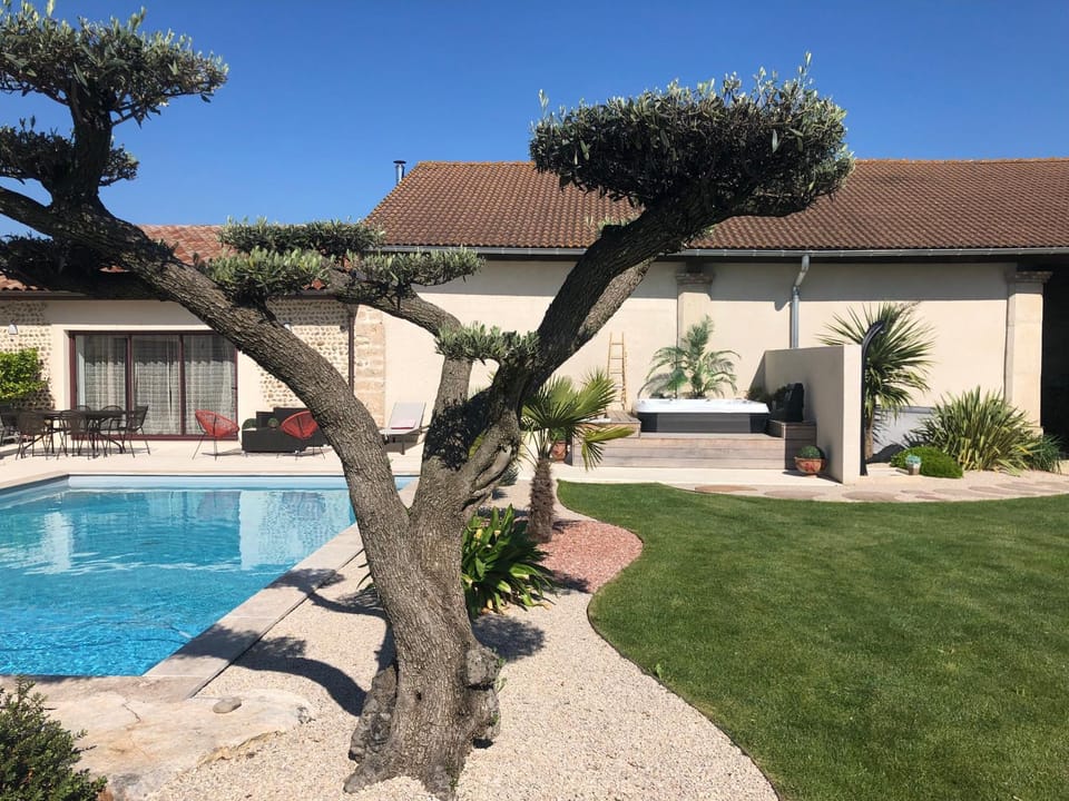 Balcony/Terrace, Swimming pool
