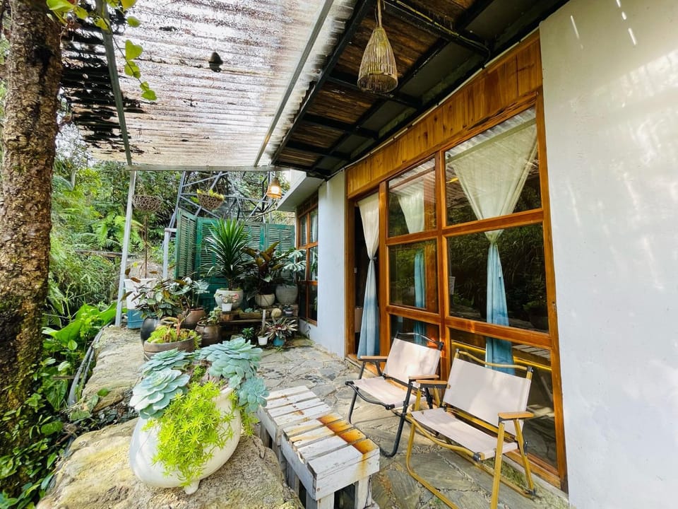 Deja Vu Sapa Homestay Nature lodge in Laos