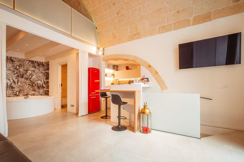 TV and multimedia, Kitchen or kitchenette, minibar, oven