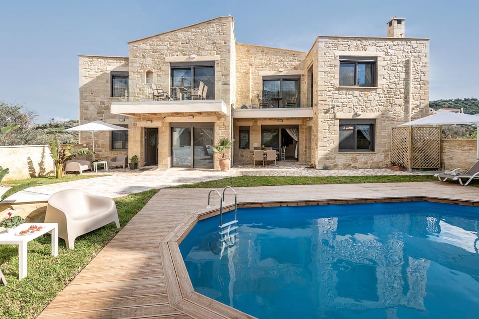 Property building, Swimming pool, Swimming pool